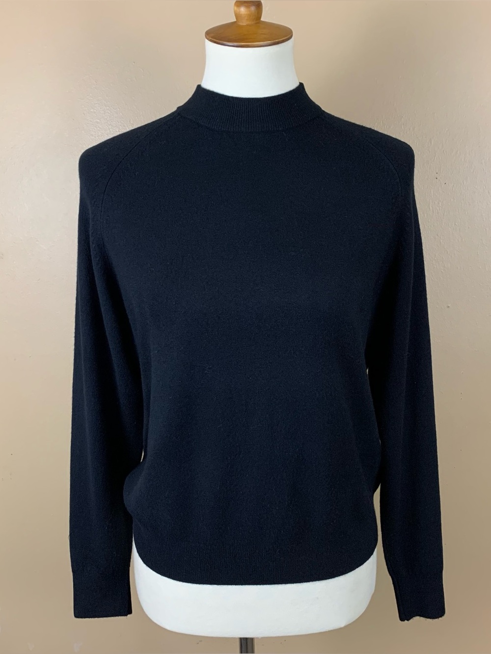 Vintage Hampshire Studio Top Womens Petite Medium Black Knit Minimalist Sweater